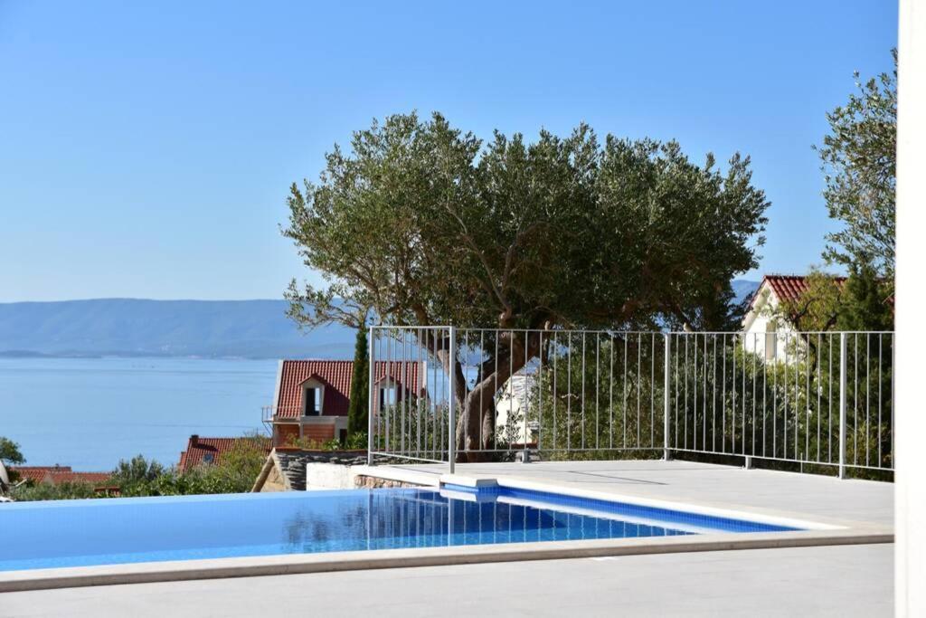 Villa Katarina - Infinity Pool With Amazing View Bol Buitenkant foto